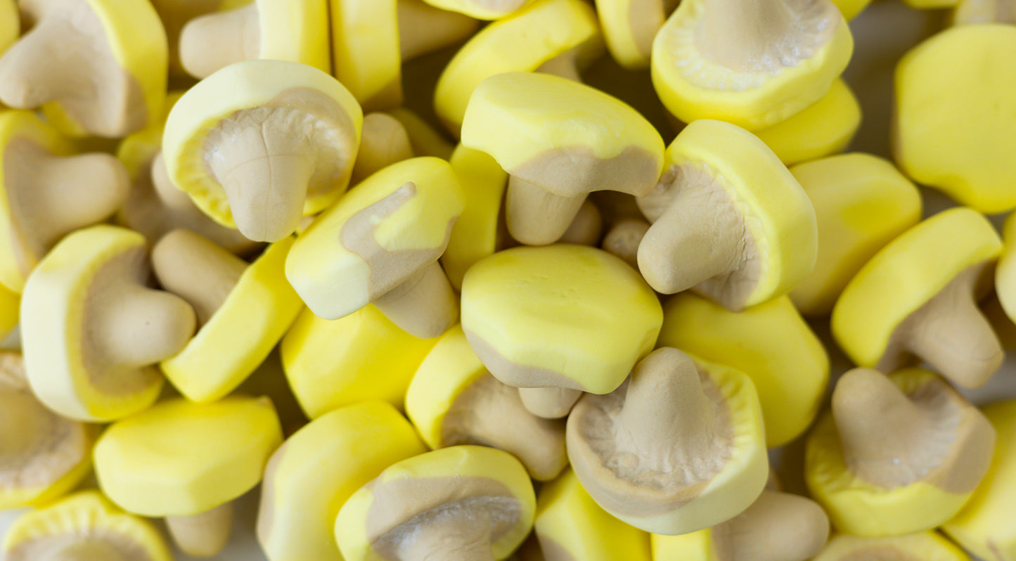 Caramel Banana Mushrooms 2.2lbs